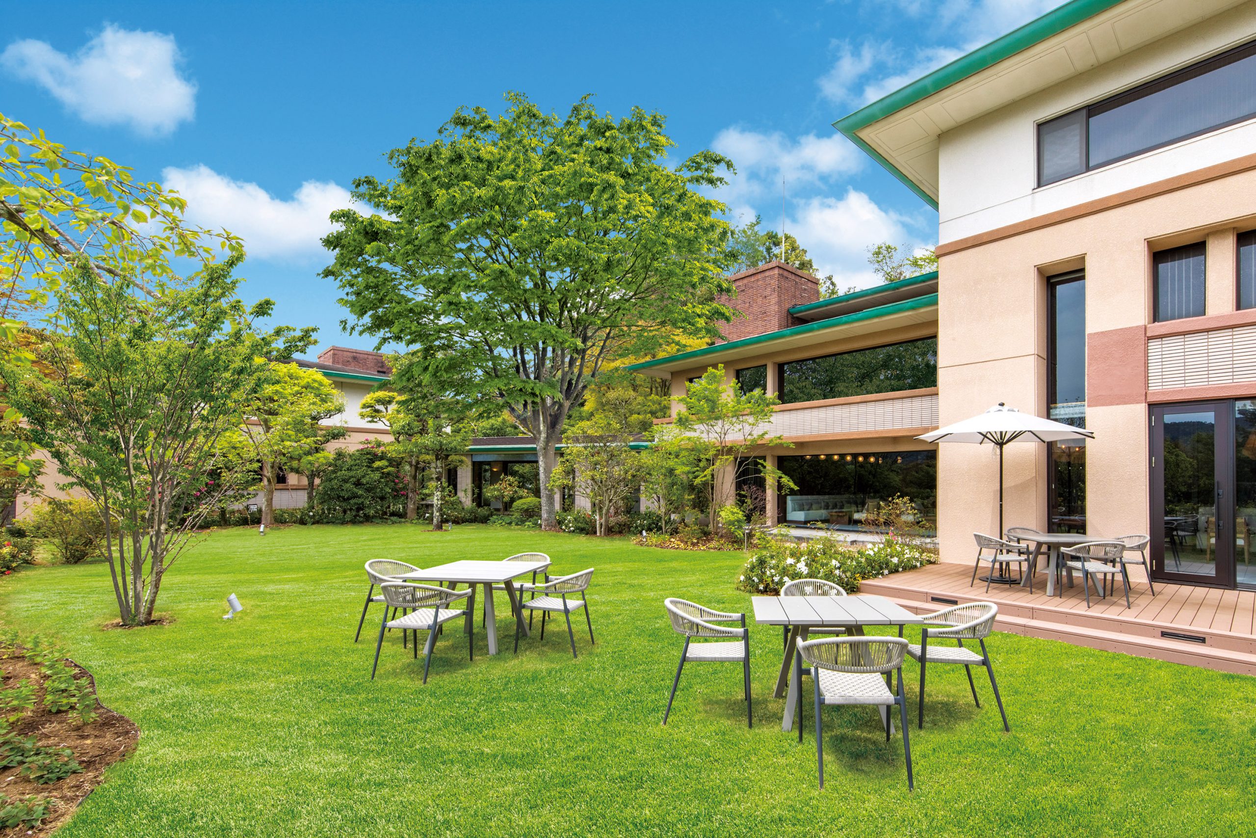 RESERVE箱根明神平の中庭