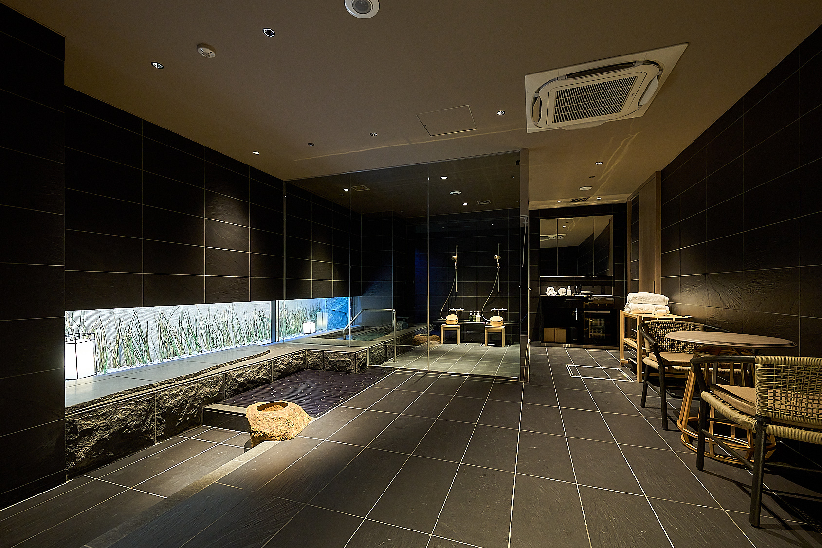 「RESEREVE京都東山」宿泊者限定の趣が異なる3つのプライベートスパ